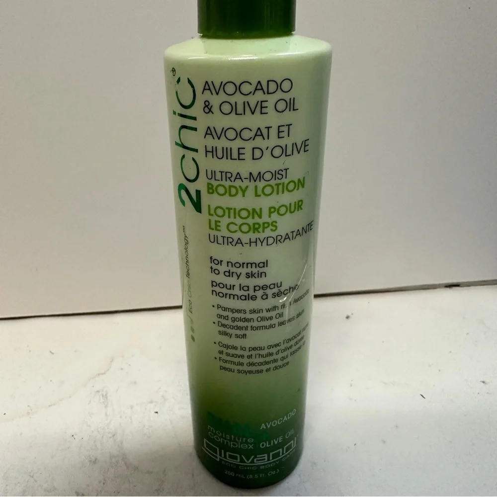 Giovanni 2chic Avocado and Olive Oil Ultra-Moist Body Lotion 8.5 OZ HTF